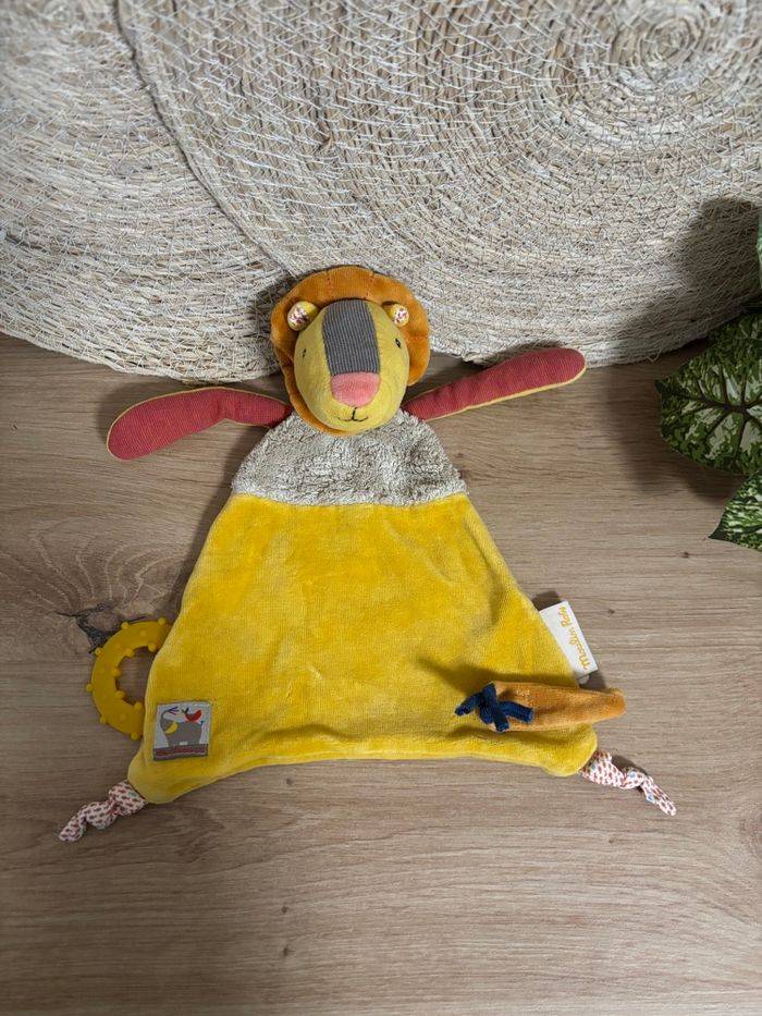 Doudou plat lion jaune dentition les papoum moulin roty - photo numéro 2