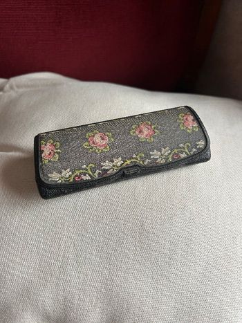 Boîtier à binocles ancien