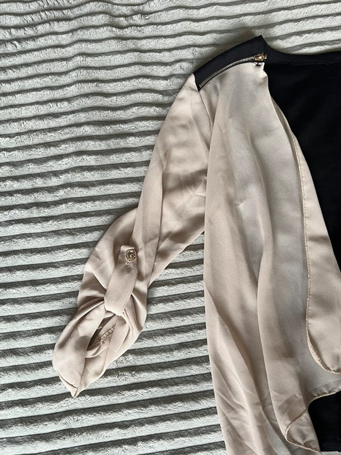 Veste beige, noir avec petites fermeture en or taille unique manche rétractable - photo numéro 2