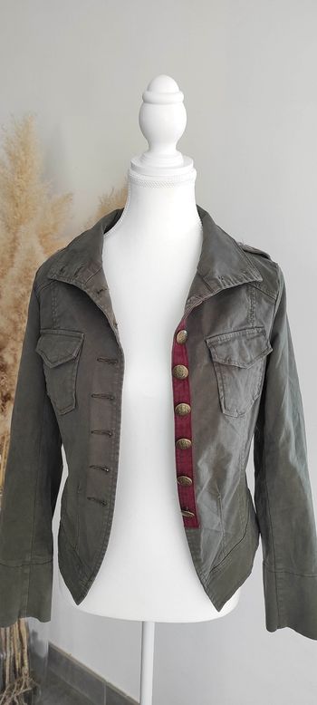 Cache cache veste en jean kaki taille XS très bon état
