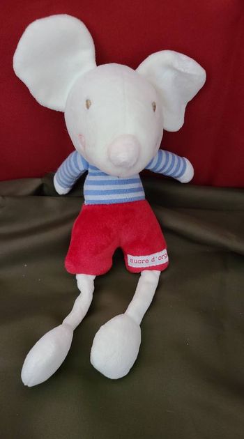 DOUDOU PELUCHE SUCRE D'ORGE SOURIS BLANCHE SHORT ROUGE PULL RAYE
