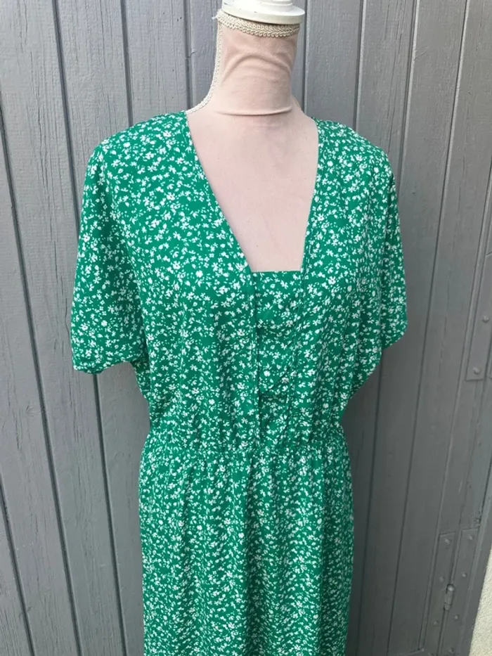 Robe manches courtes fleurie verte blanche décolleté été 42/XL - photo numéro 2