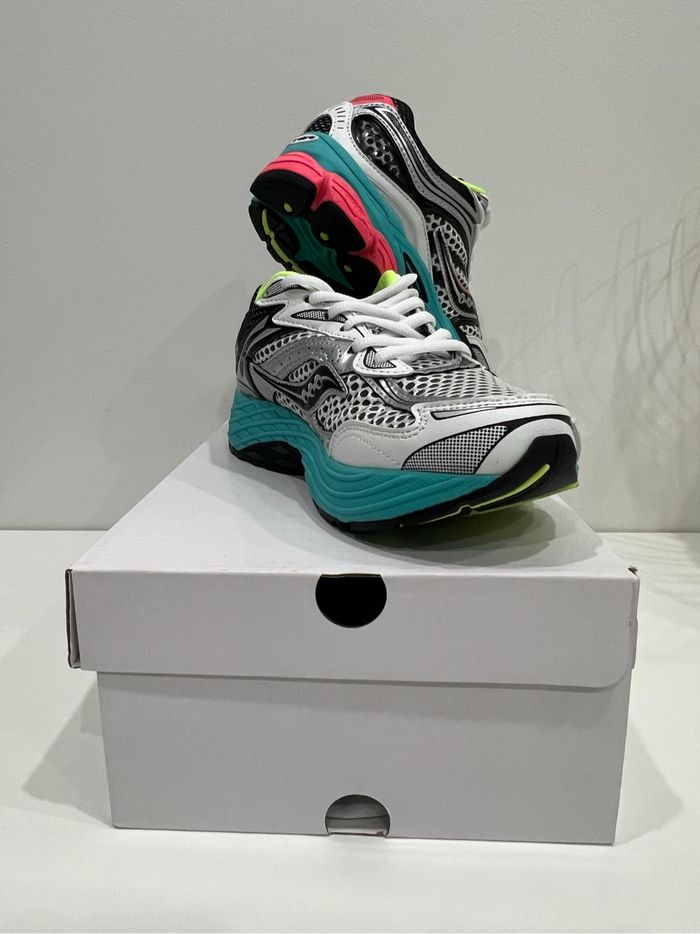 Chaussure SAUCONY PROGRID OMNI 9 - photo numéro 3