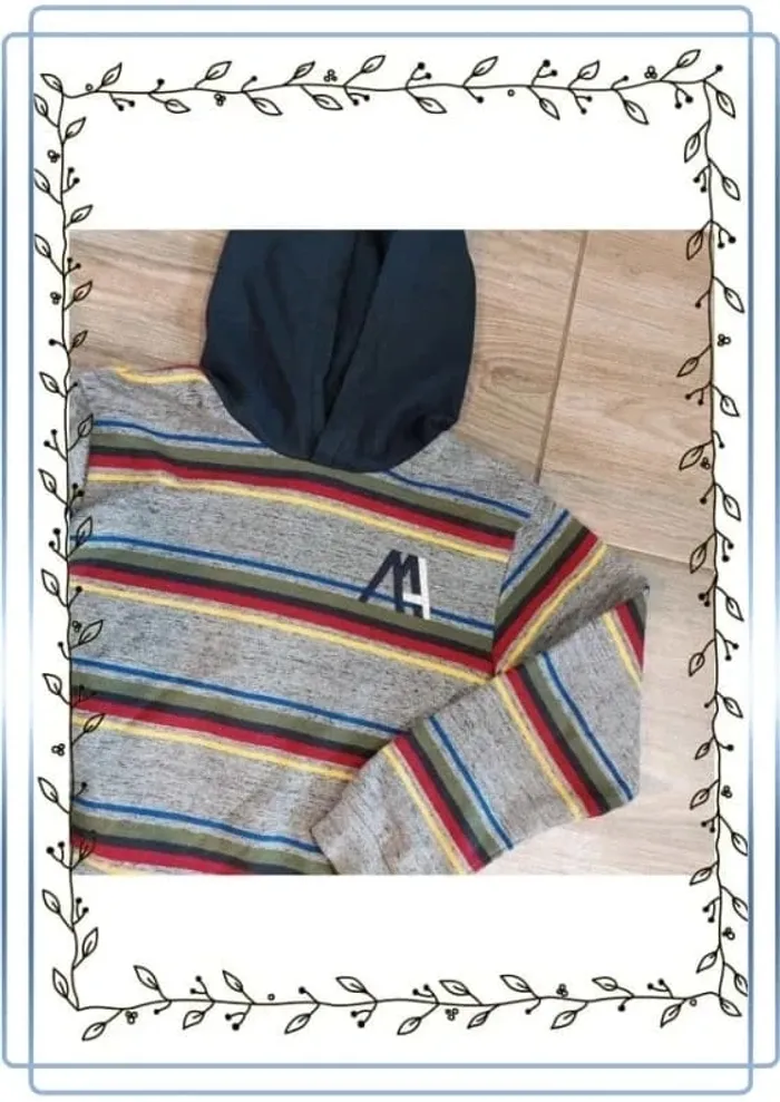Pull multicolore mayoral 134cm, 9 ans  bon état, - photo numéro 2