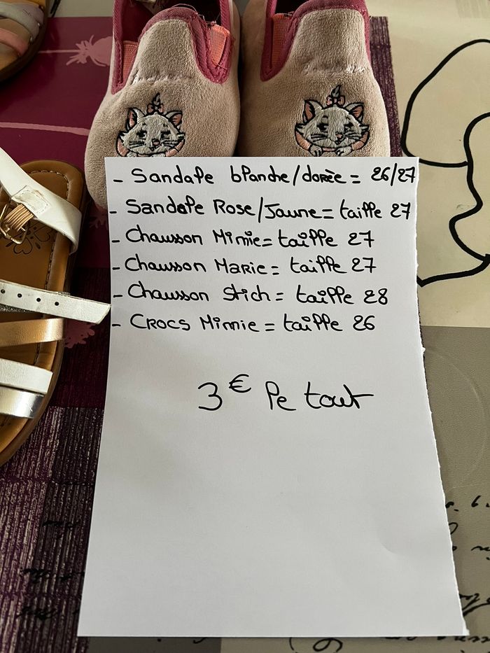 LOT DE CHAUSSURES ET CHAUSSONS FILLE TAILLE 26 A 28