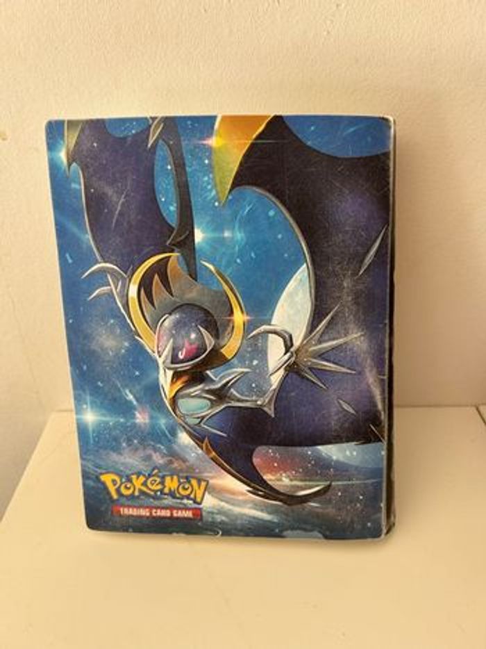 Classeur Ultra-pro Solgaleo et Lunala 4 poches - photo numéro 2