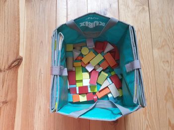 Formes à empiler multicolores Janod