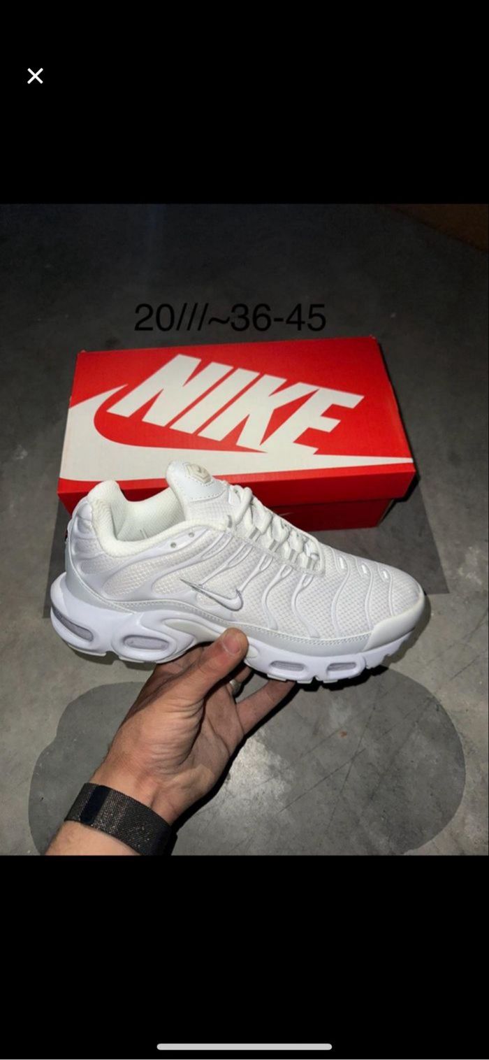 Nike tn blanche 36 Nike Beebs by Kiabi