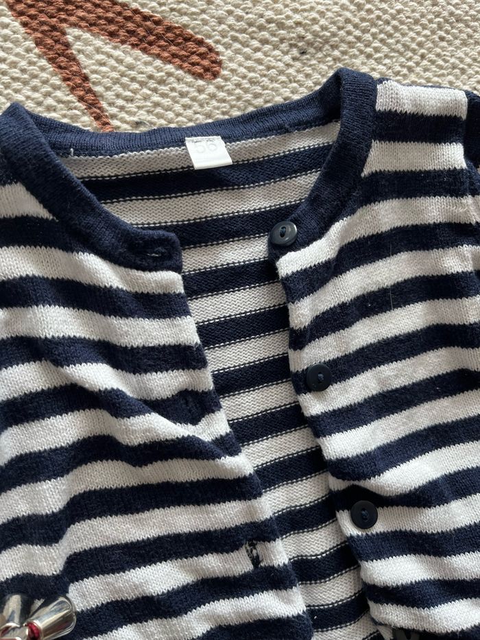Gilet 1 mois - photo numéro 2
