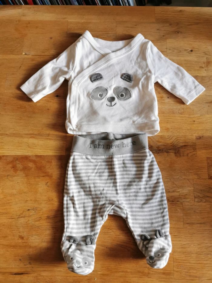 Ensemble nouveau né