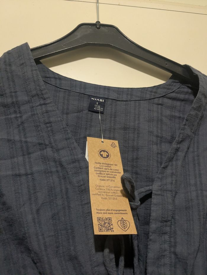 Jolie blouse Kiabi gris/bleu. Taille 36 - photo numéro 5