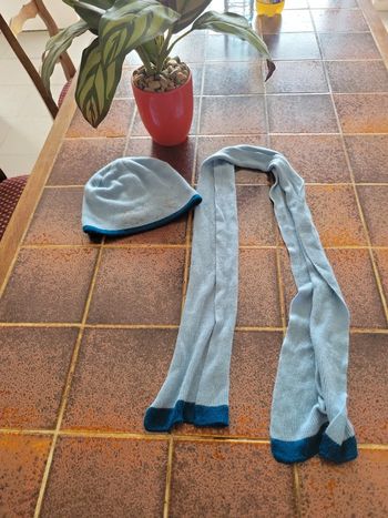 Ensemble bonnet et écharpe