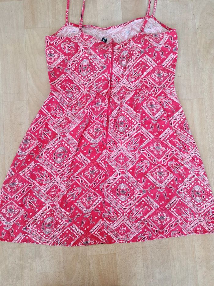 Robe d'été taille 38 - photo numéro 4