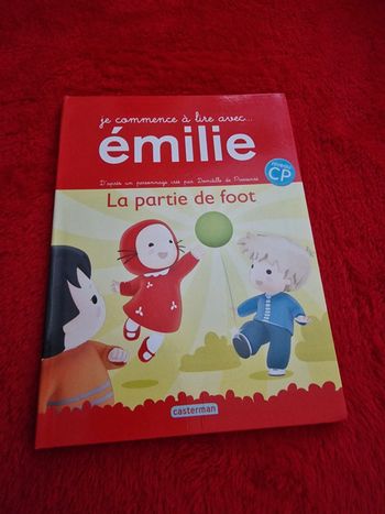 Livre je commence à lire avec Émilie la partie de foot