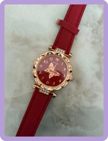 Montre neuve pour femme