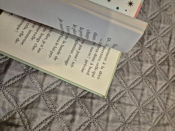 Livre bibliothèque Rose - photo numéro 3