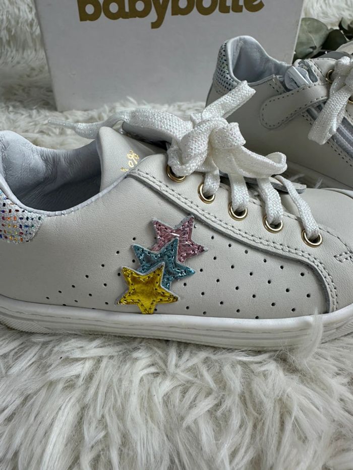 Paire de basket Babybotte taille 25 - photo numéro 3
