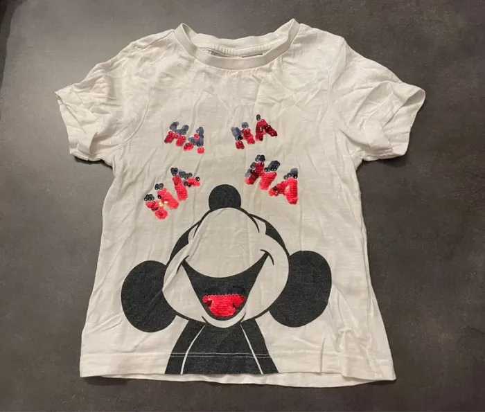Lot T-Shirt manche courte . Taille 4 ans
