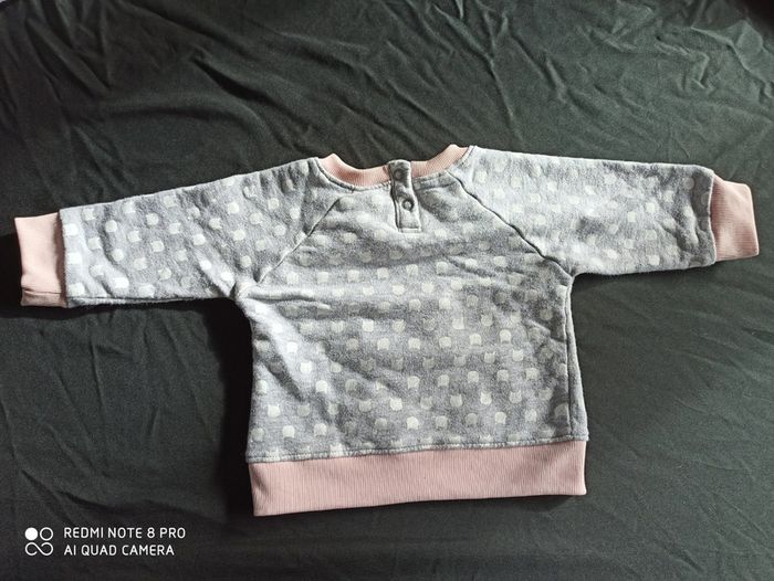 Pull gris et rose chat - photo numéro 2