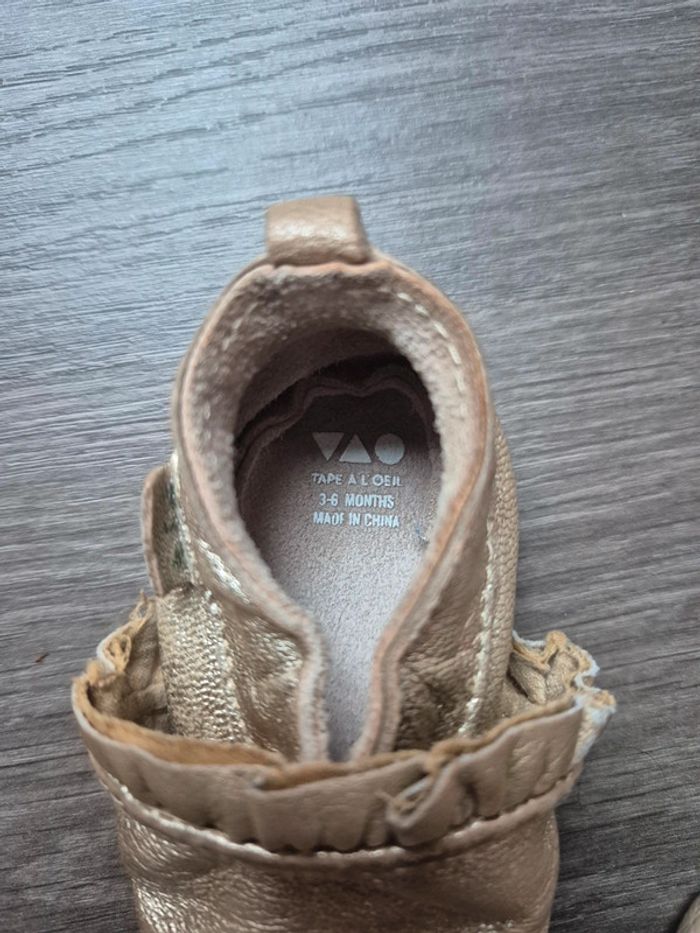 Magnifiques chaussons dorés TAO 3-6 mois - photo numéro 4
