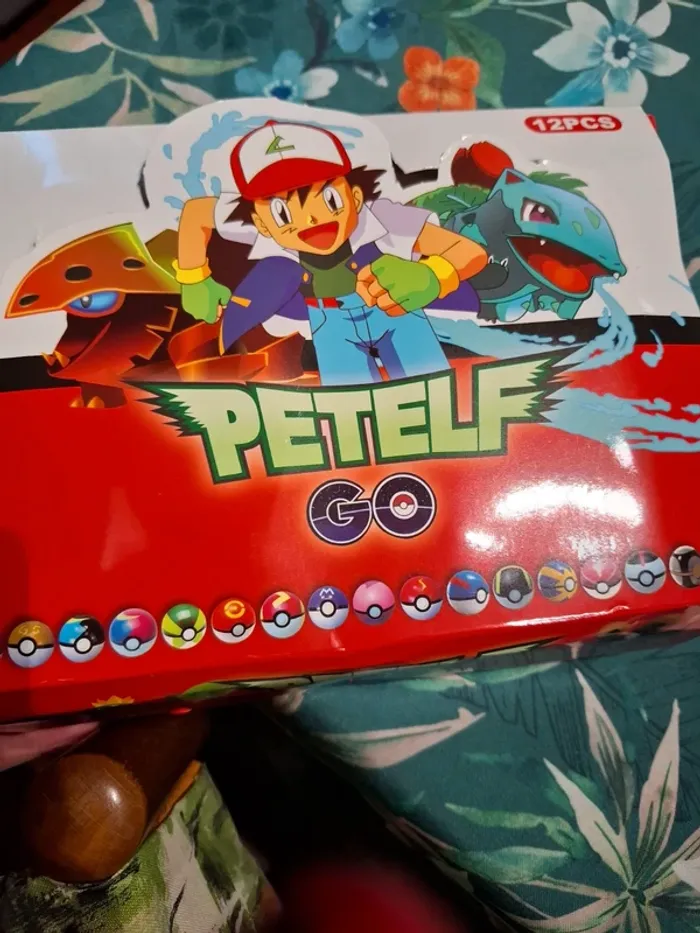 Magnifique lot de 12 pokeball neuve - photo numéro 2