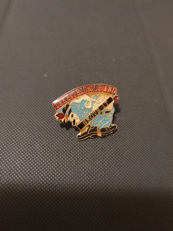 Pin's US message Humour