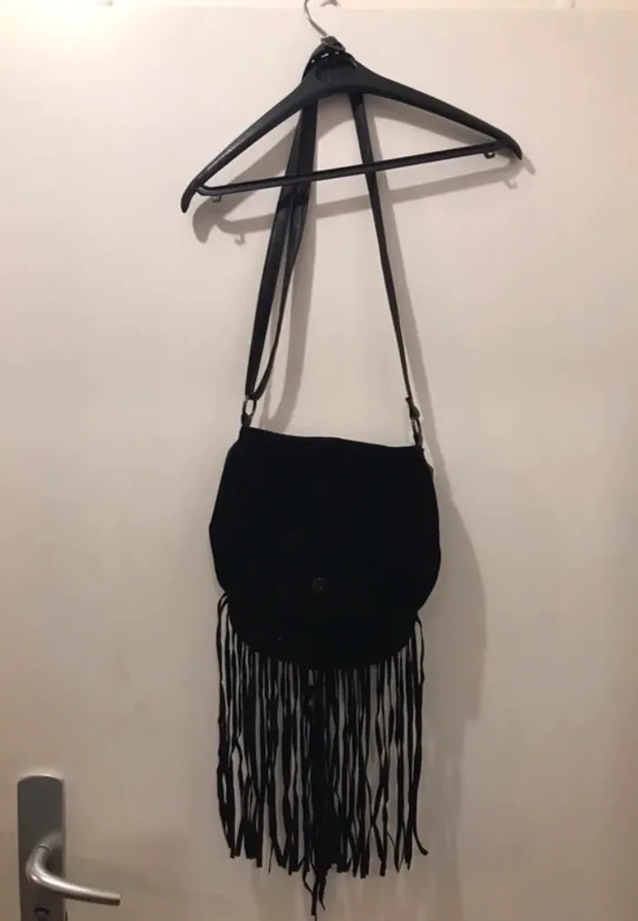 Sac à main atmosphère en bandoulière avec des franches noire en dim noir taille unique - photo numéro 7