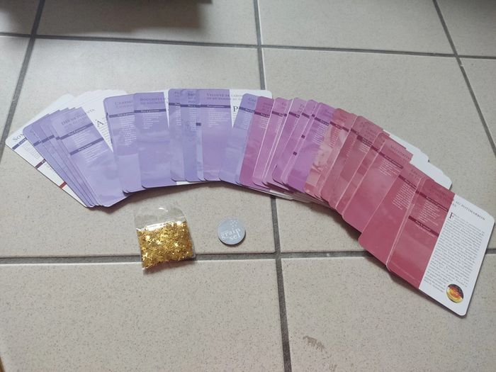 Petite boîte avec 50 recettes pour des dîners de fête - photo numéro 3