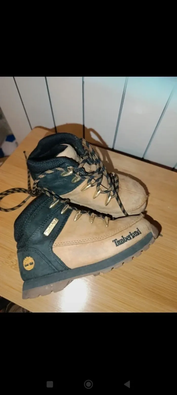 Sublimes bottines Timberland taille 27 - photo numéro 3