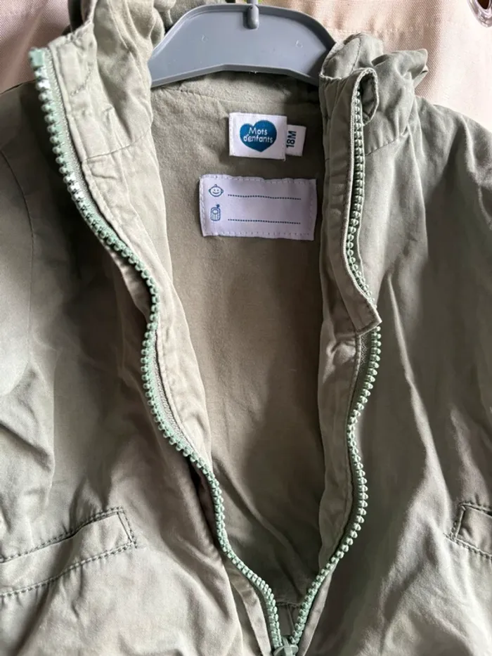 veste coupe vent 18 mois - photo numéro 2
