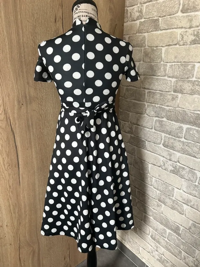 Robe rétro pin-up taille 34 - photo numéro 3