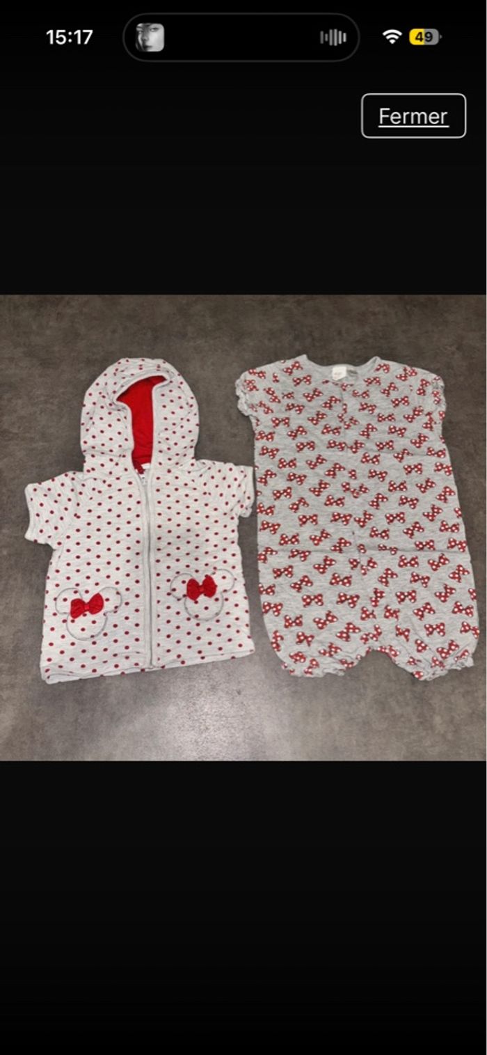 Lot vêtements bébé fille Taille 23 mois
