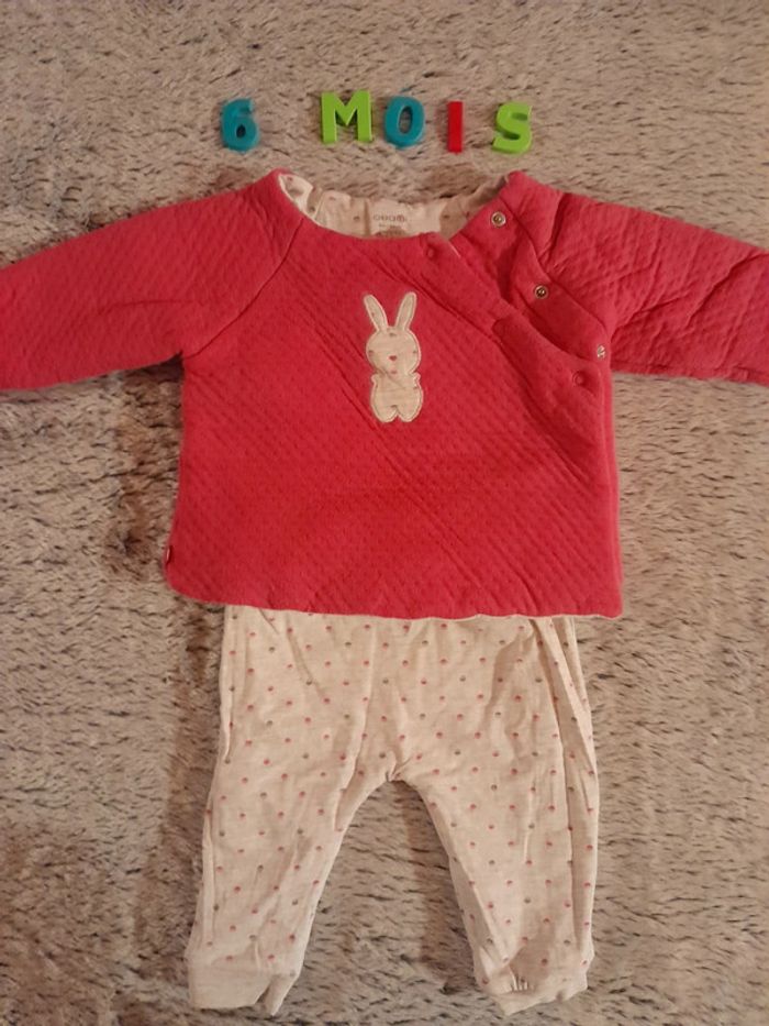 Ensemble pour bébé fille en 6 mois