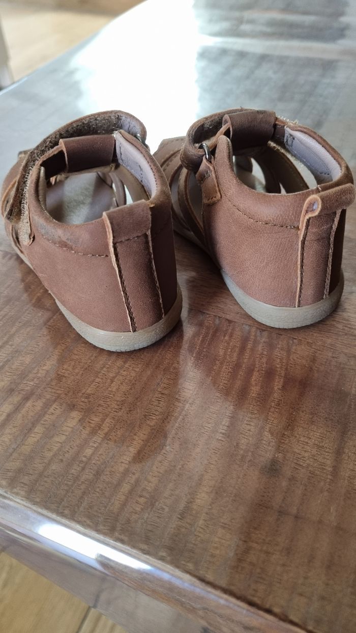 Chaussure bébé - photo numéro 2