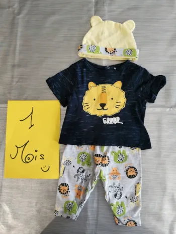 Ensemble garçon  lion 1 mois
