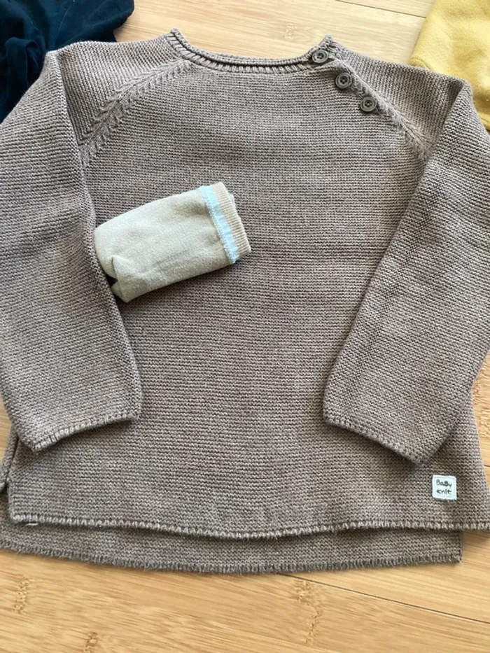 5 ans - Lot de 27 pièces de vêtements sans gros défauts majeurs et de bonne qualité - photo numéro 9