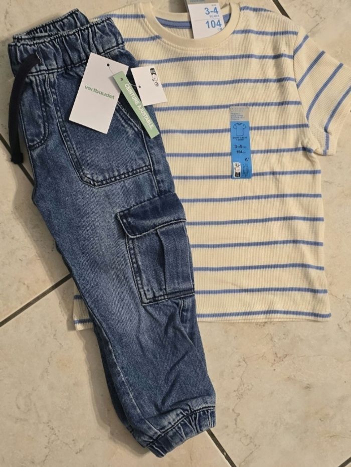 (Neufs non portés) 🏷🤩🥰💙 superbe ensemble teeshirt mc ,jeans cargo 4ans Garçon 💙🥰🤩 - photo numéro 2