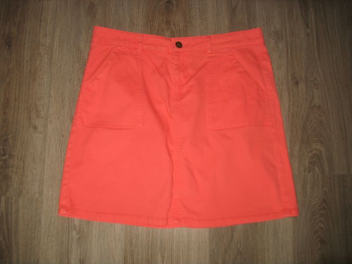 JUPE COURTE CORAIL "IN EXTENSO" - TAILLE 42 - n°03