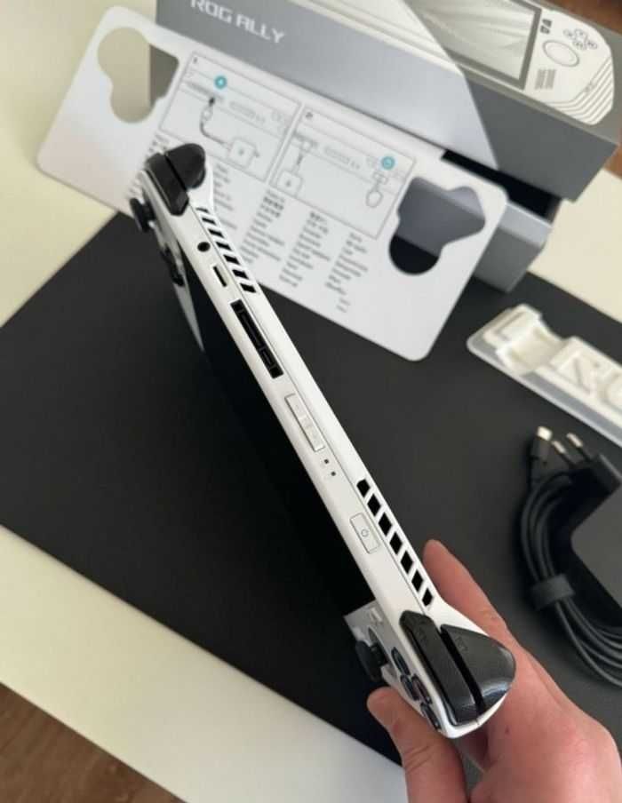 ASUS ROG Ally version Z1 extrême/16Go/512Go - photo numéro 6