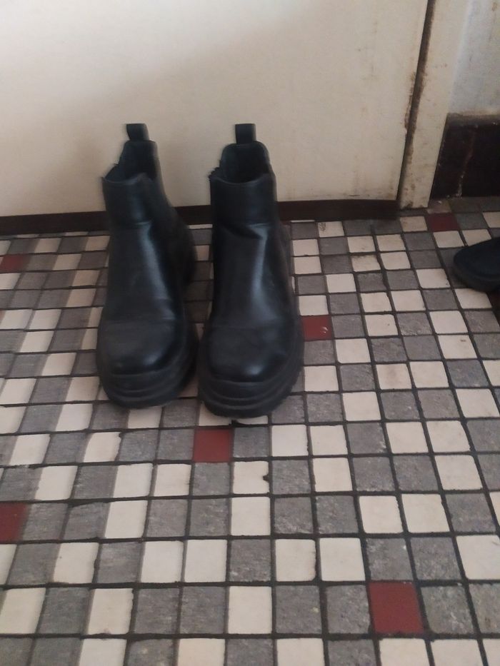 Vends Bottine femme - photo numéro 2