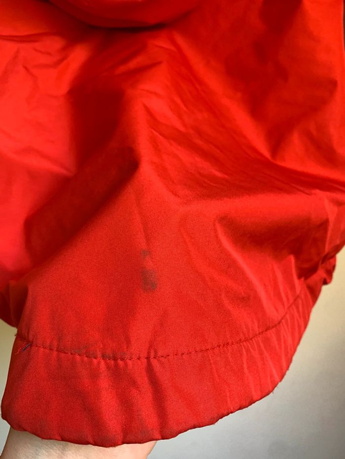 Veste coupe-vent rouge – Intérieur polaire bleu – Taille 5 ans - photo numéro 4