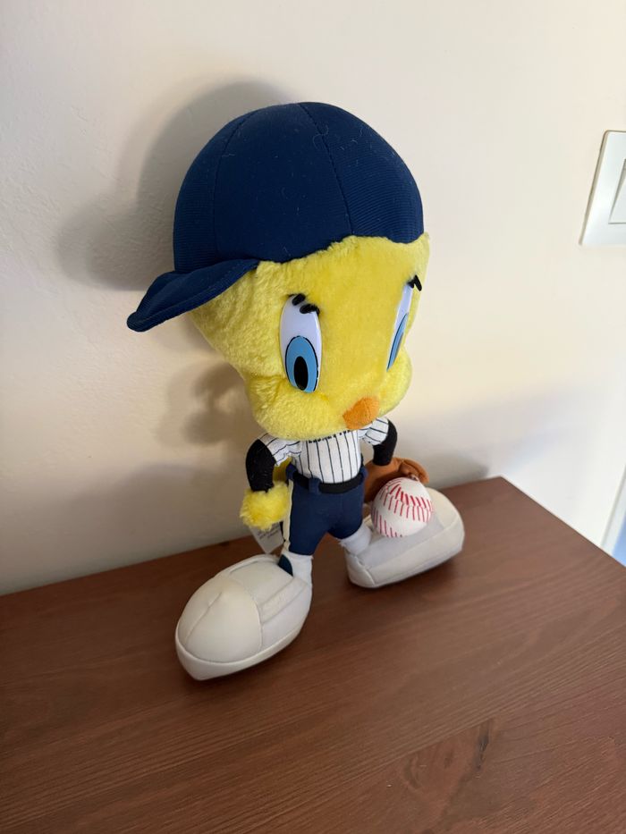Peluche Titi le canari tenue baseball - photo numéro 4