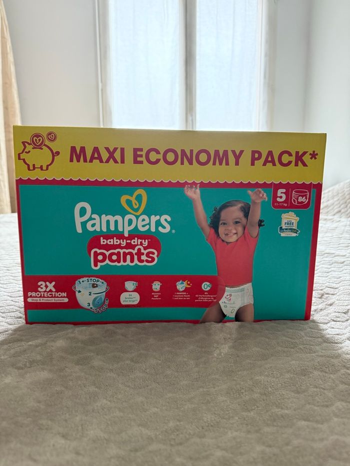 Couches Pampers Taille 5 x86 baby dry pants 11-17kg