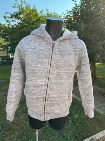 Gilet zippé gris chiné Kiabi taille 6 ans