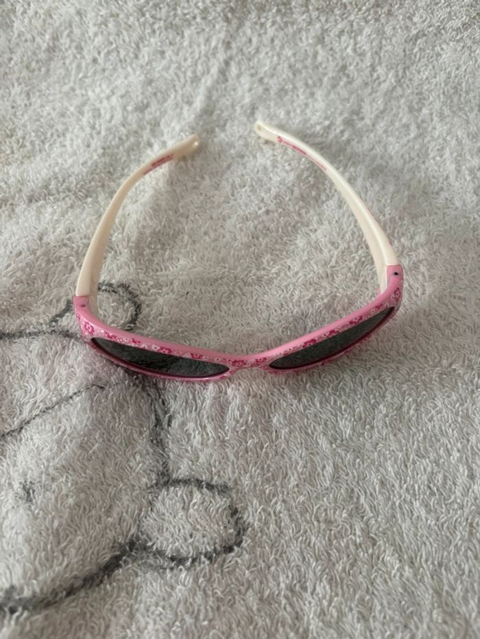 Lunettes soleil - photo numéro 2