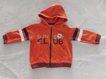 Veste à capuche zippée orange 18 mois