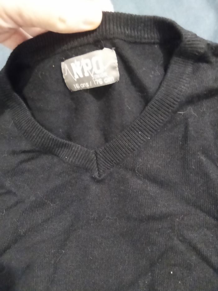 Pull noir _ 16 ans - photo numéro 3