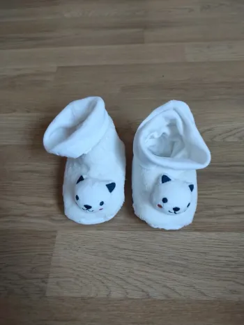 Chaussons neuf bébé mixte 19/20