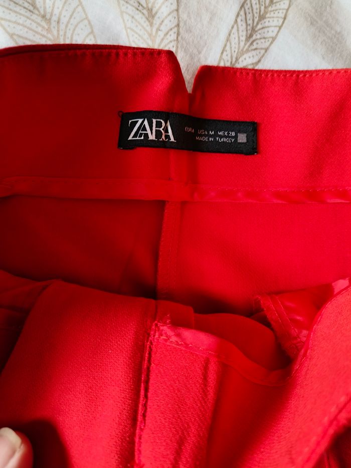Pantalon Zara a pince rouge M - photo numéro 3