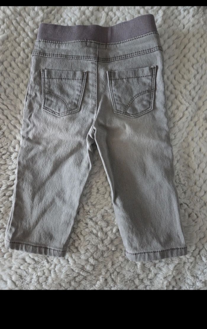 Pantalon 6 mois - photo numéro 4
